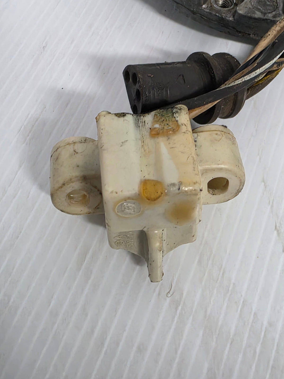0391225 BRP Magneto Plate & Coil | Genuine Used Part - photo 6 of 12