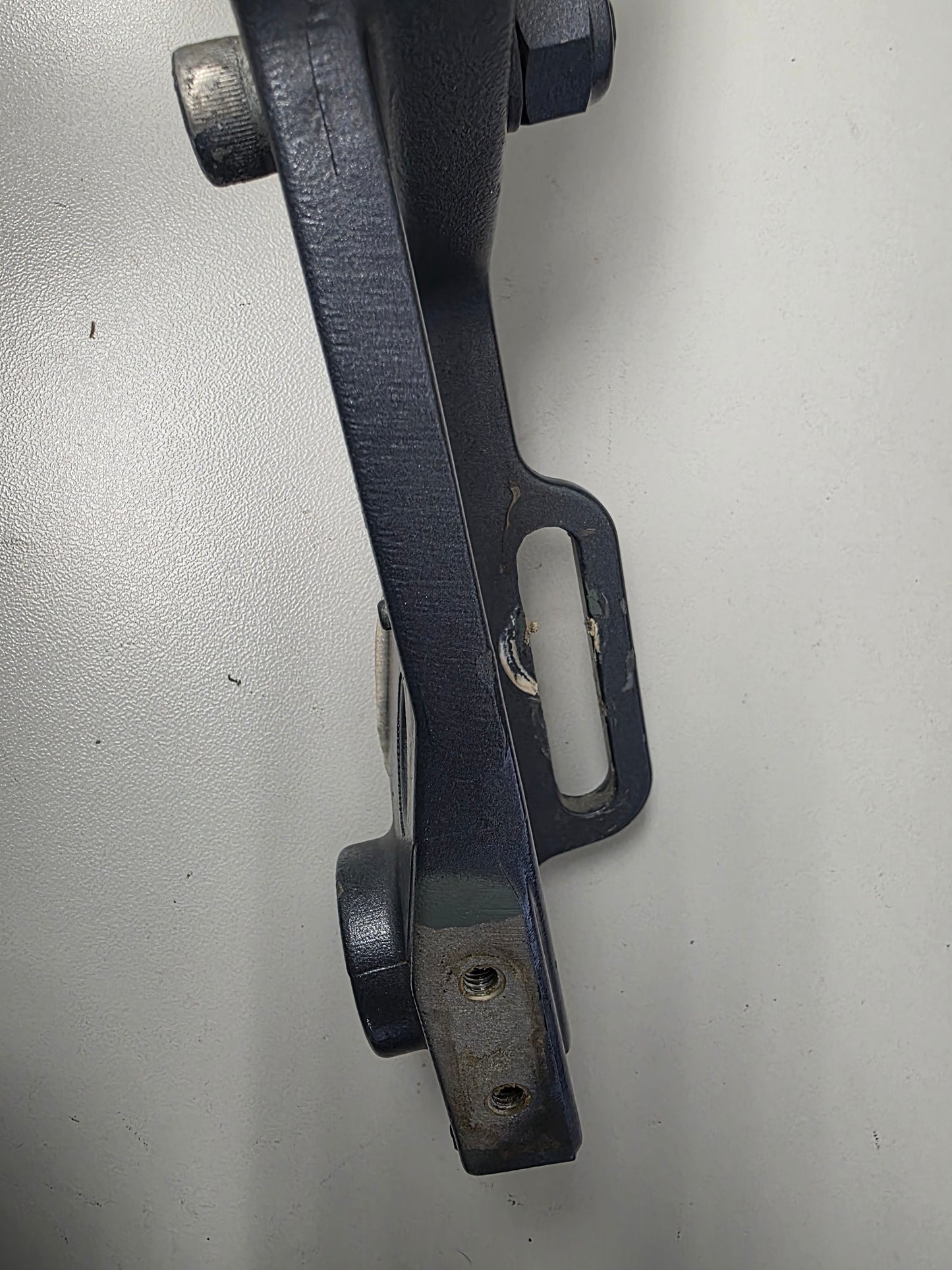 67C-43112-10-8D 67C-43112-10-4D Yamaha 40BET Clamp Bracket (STB) | Genuine Used Part