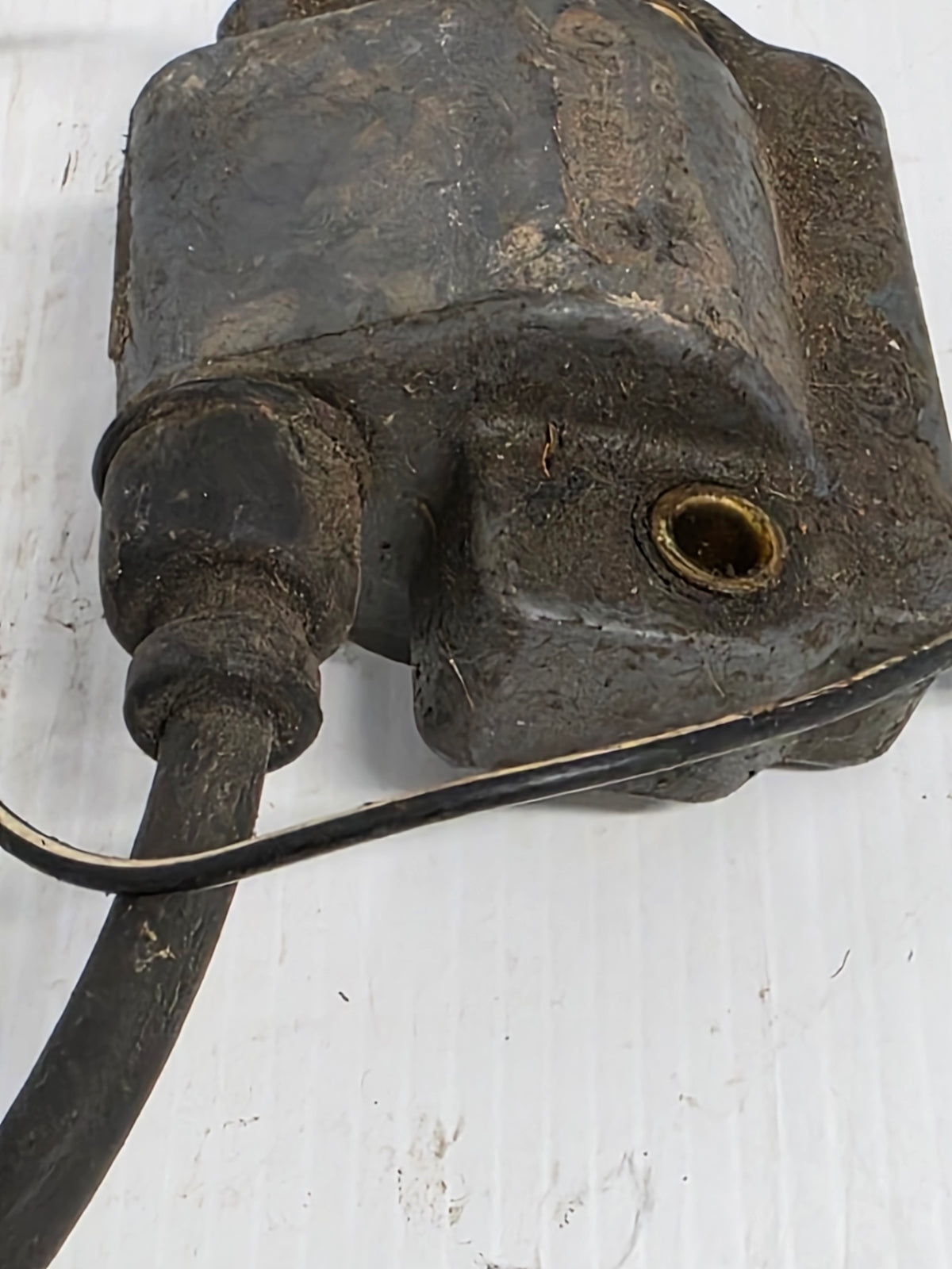 6E5-85570-11-00 CM61-26 Yamaha Coil | Genuine Used Part - photo 5 of 8