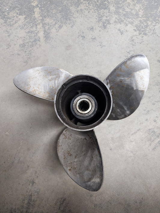 0389948 0763930 Evinrude/Johnson Viper 13 3/8–13 7/8 x 17 Stainless Steel Propeller | Genuine Used Part