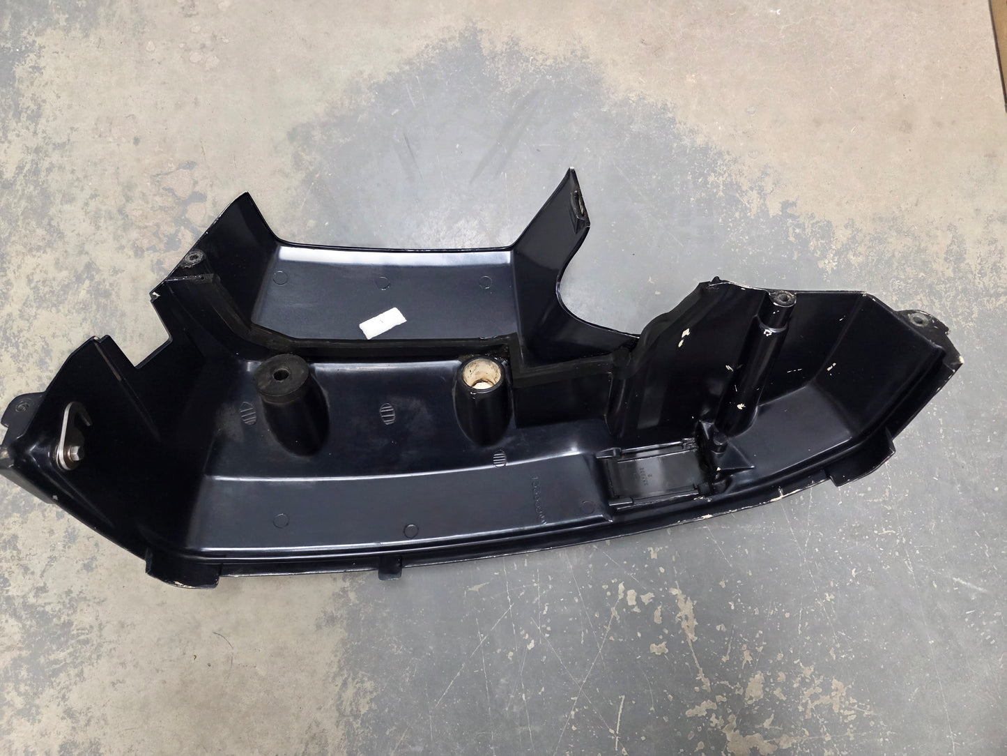 0434646 433339 Evinrude Lower Cowling (STB) | Genuine Used Part