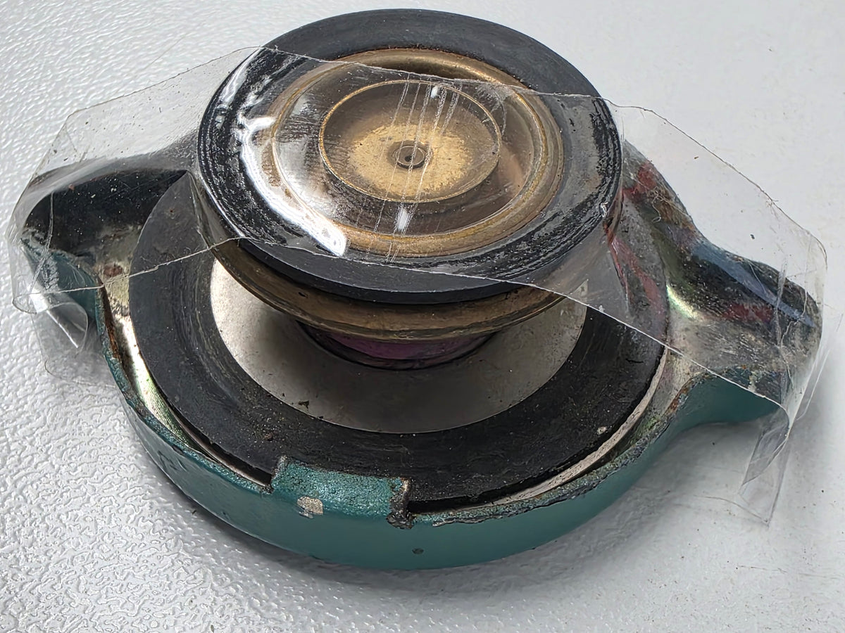 3581770 Volvo Penta Filler Cap | Genuine Used Part - photo 3 of 3