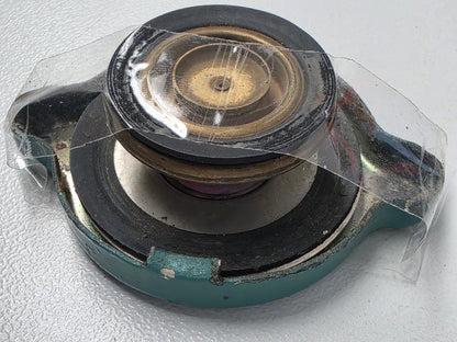 3581770 Volvo Penta Filler Cap | Genuine Used Part - photo 3 of 3