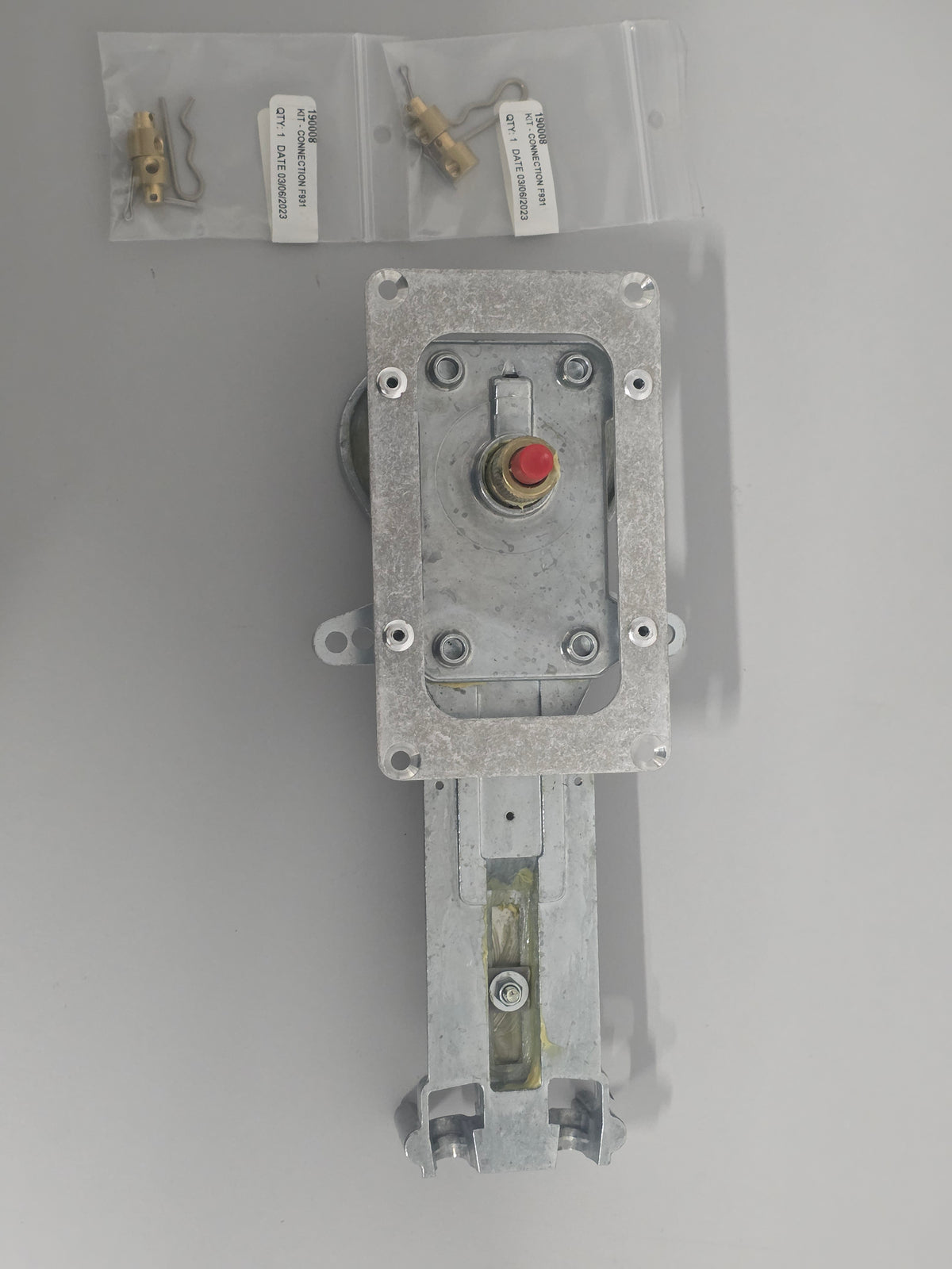 1140095 Control Mechanism | Genuine Volvo Penta Part