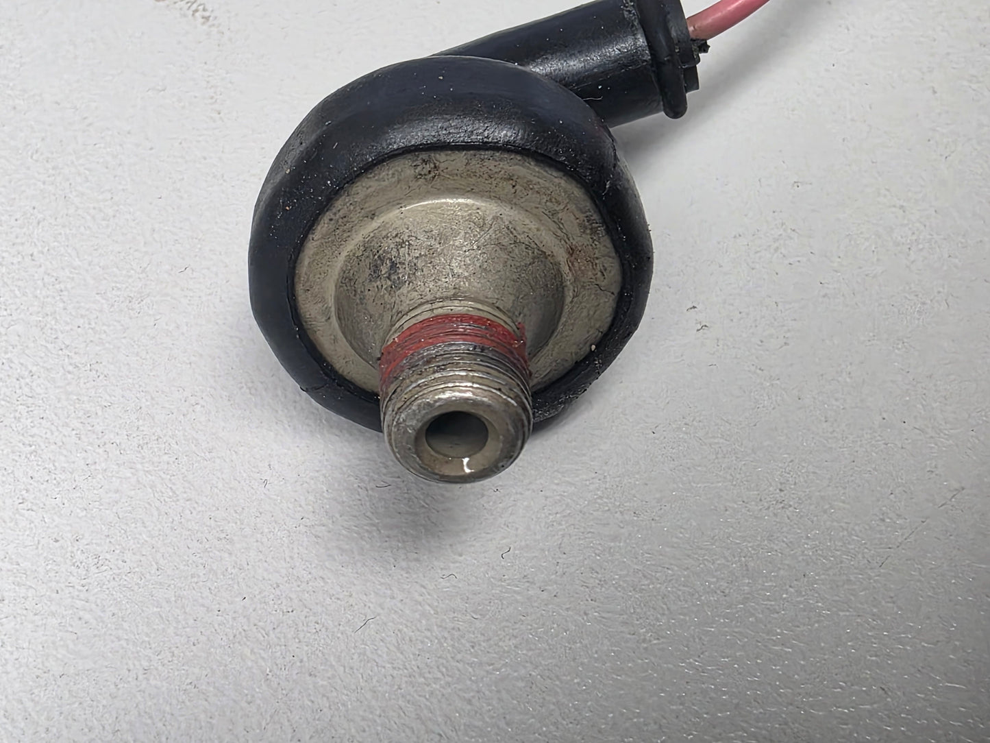 65W-82504-00-00 Yamaha F40BET Oil Pressure Switch | Genuine Used Part