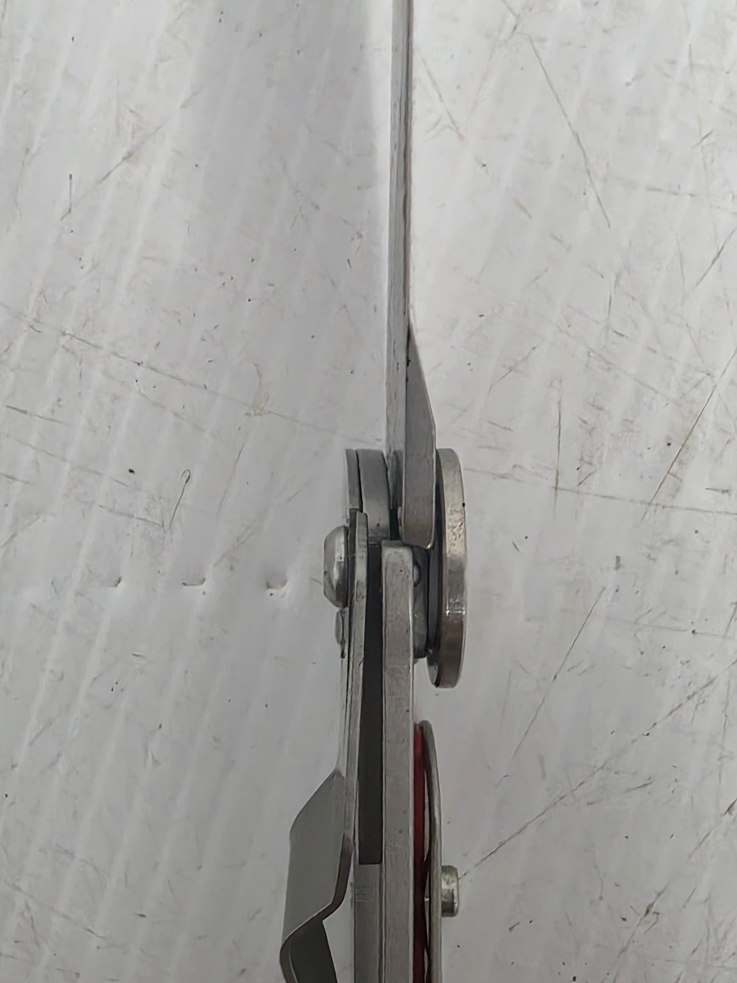 CD.142.96 Claude Dozorme  9cm Eiffel Series Stainless Steel Pocket Knife (Liner Lock, Red Handle)