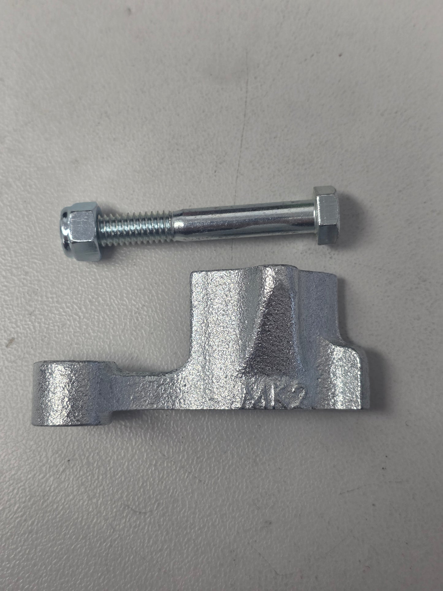 1046 Dunbier Brake Coupling Reverse Stop & Pin (Clamshell)