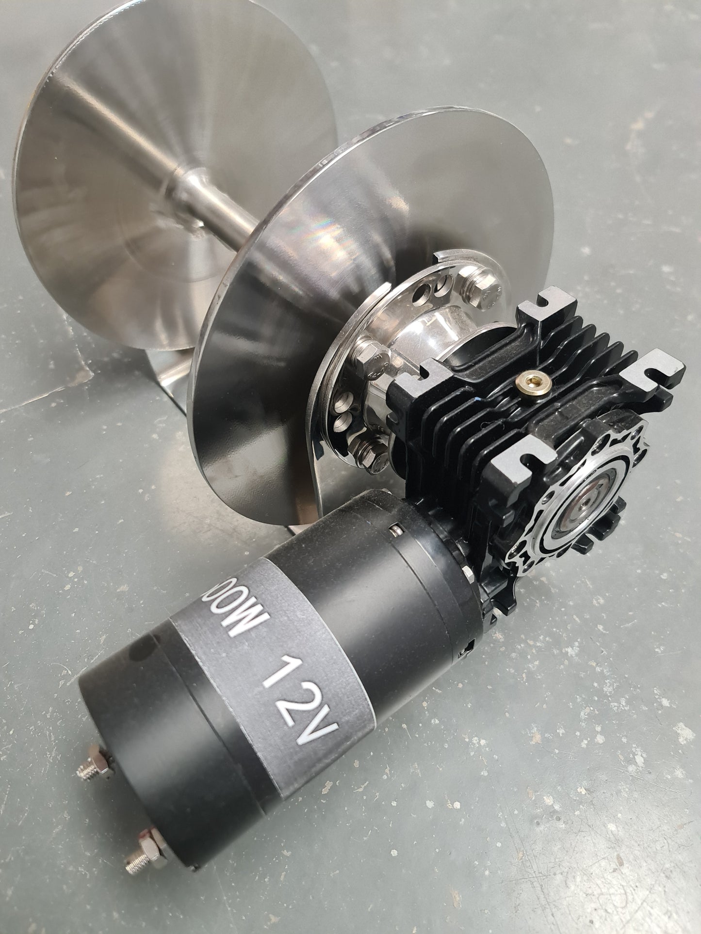 AW600 Budget Anchor Winch - 600W Motor - for 4.5m to 5.8m Boats