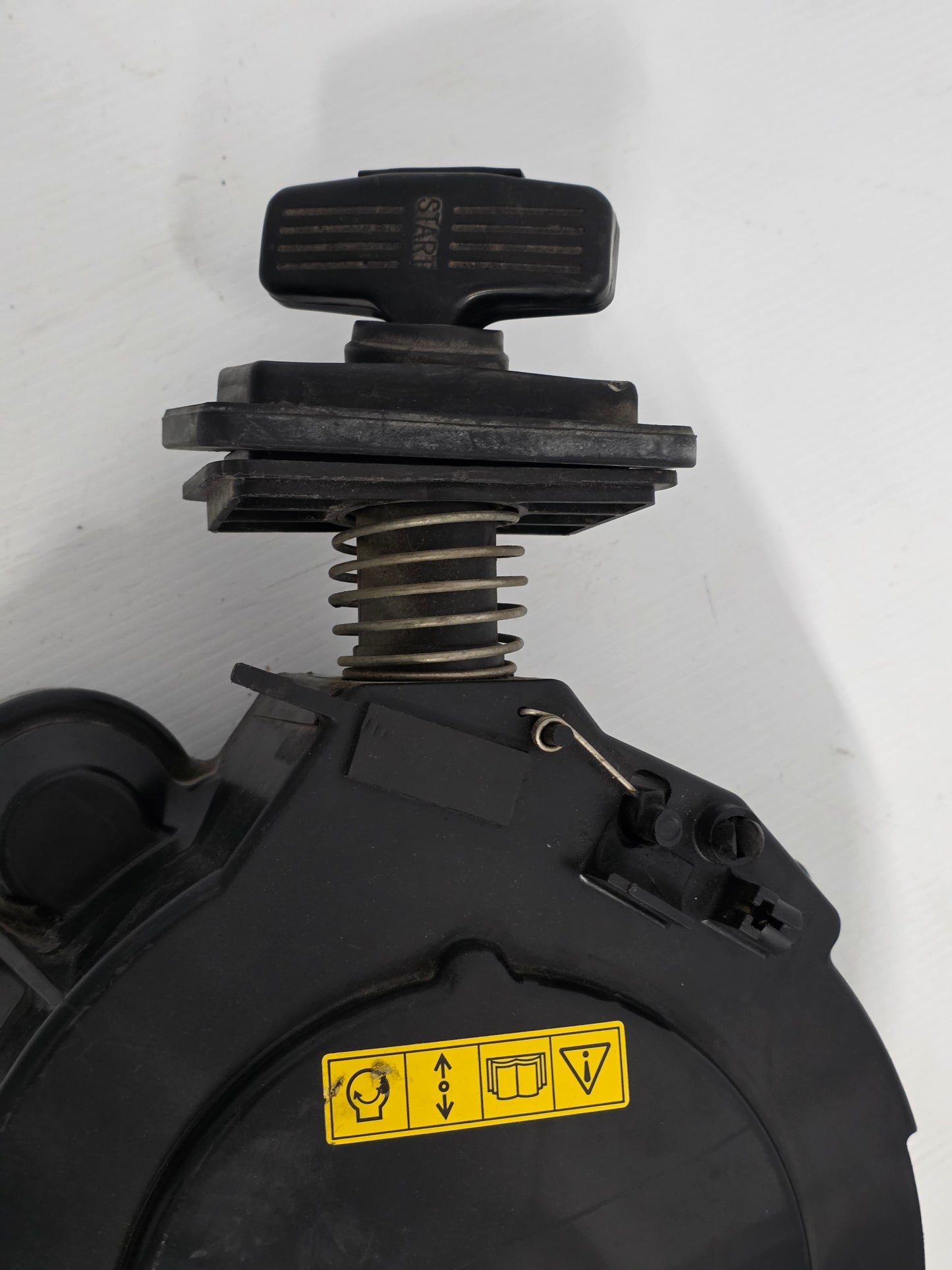 18100-91L00-000 Suzuki Starter Case | Genuine Used Part