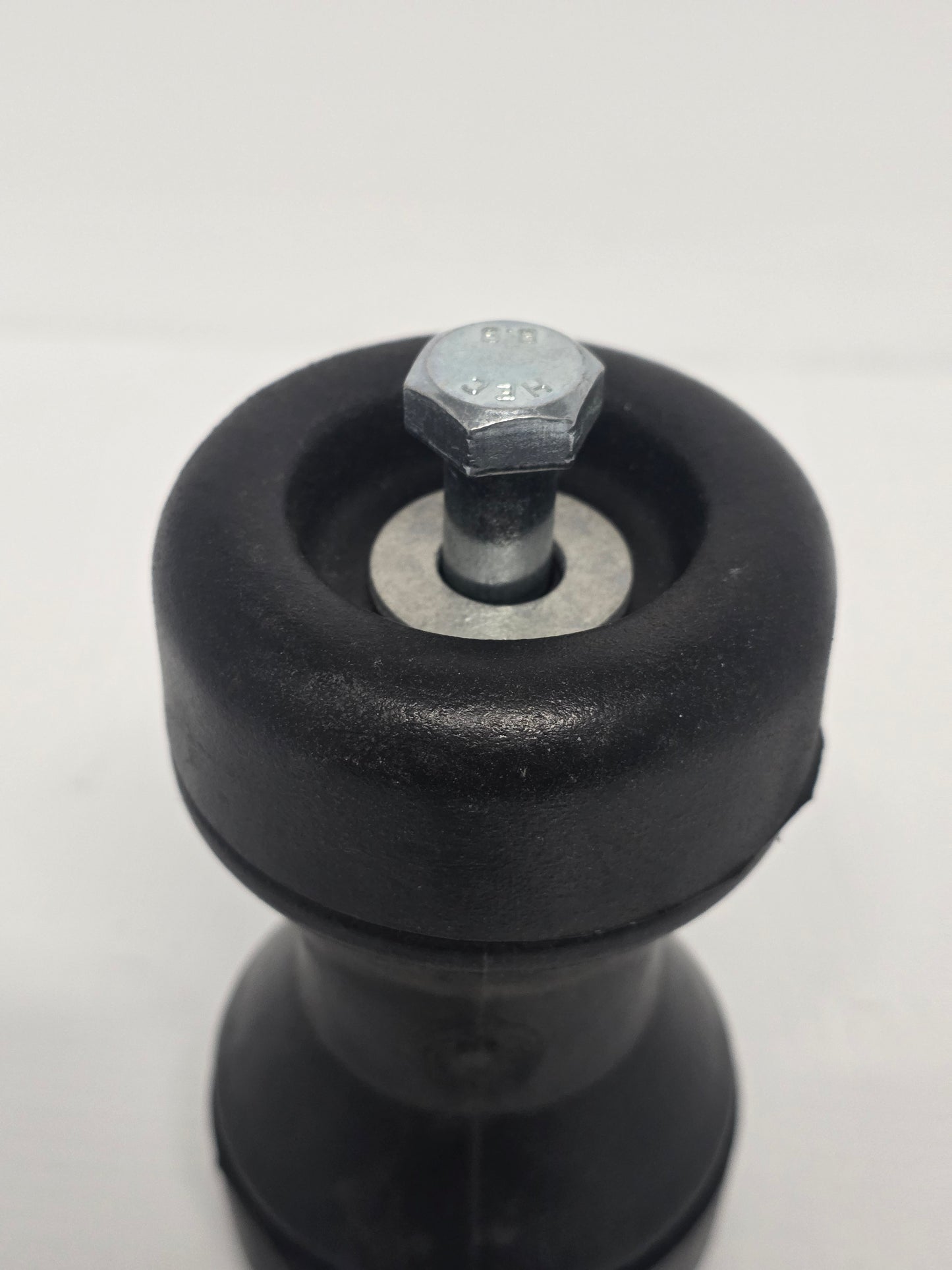 2892 Dunbier DUNBIER Bow Roller With End Caps & Bolt 3"
