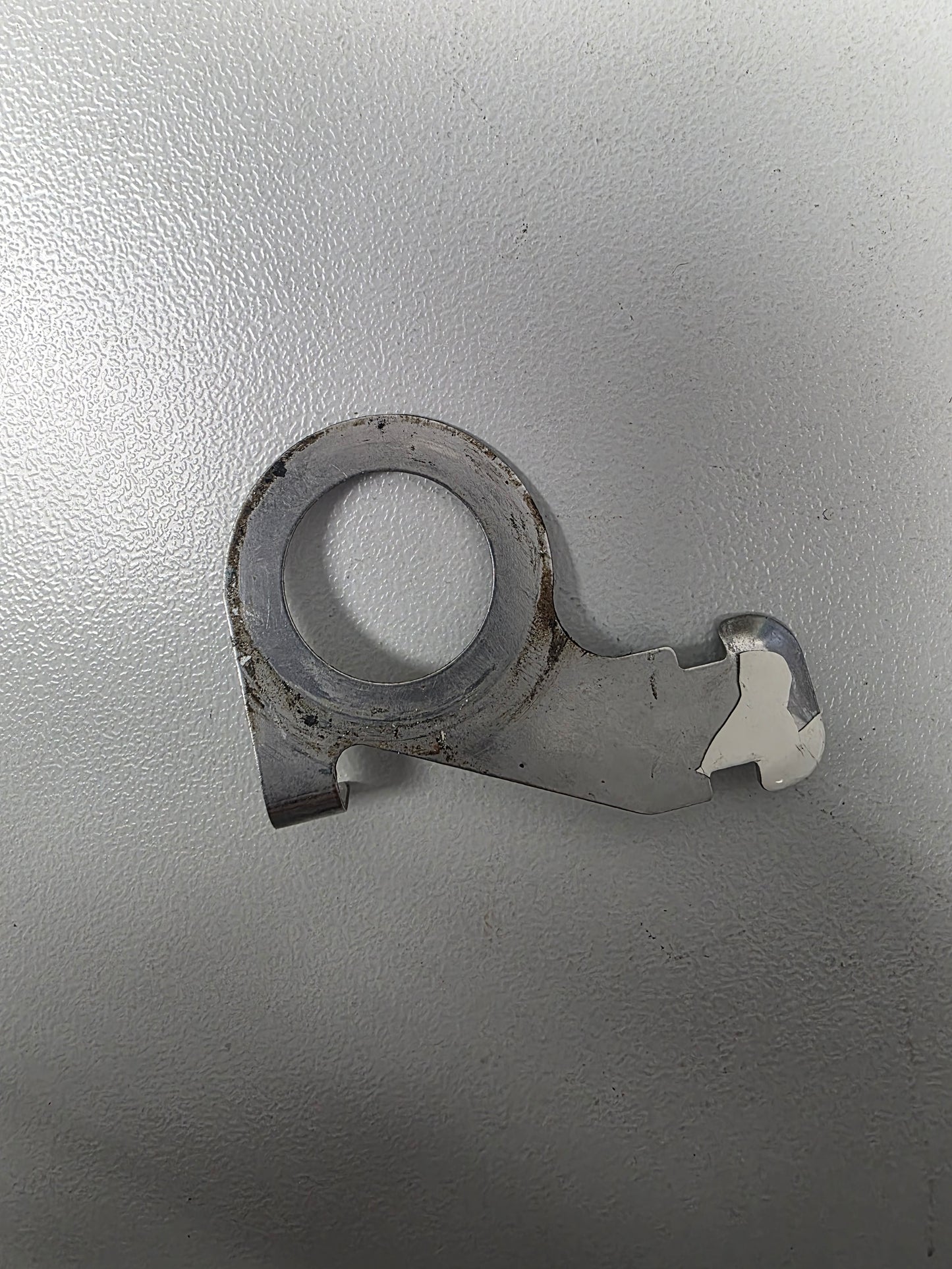 0325105 Evinrude E30 Clamp | Genuine Used Part