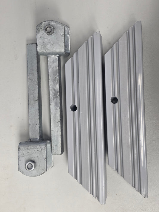 3093 Dunbier Centre-Line Kit Inc  20mm Sq Leg Per Pair