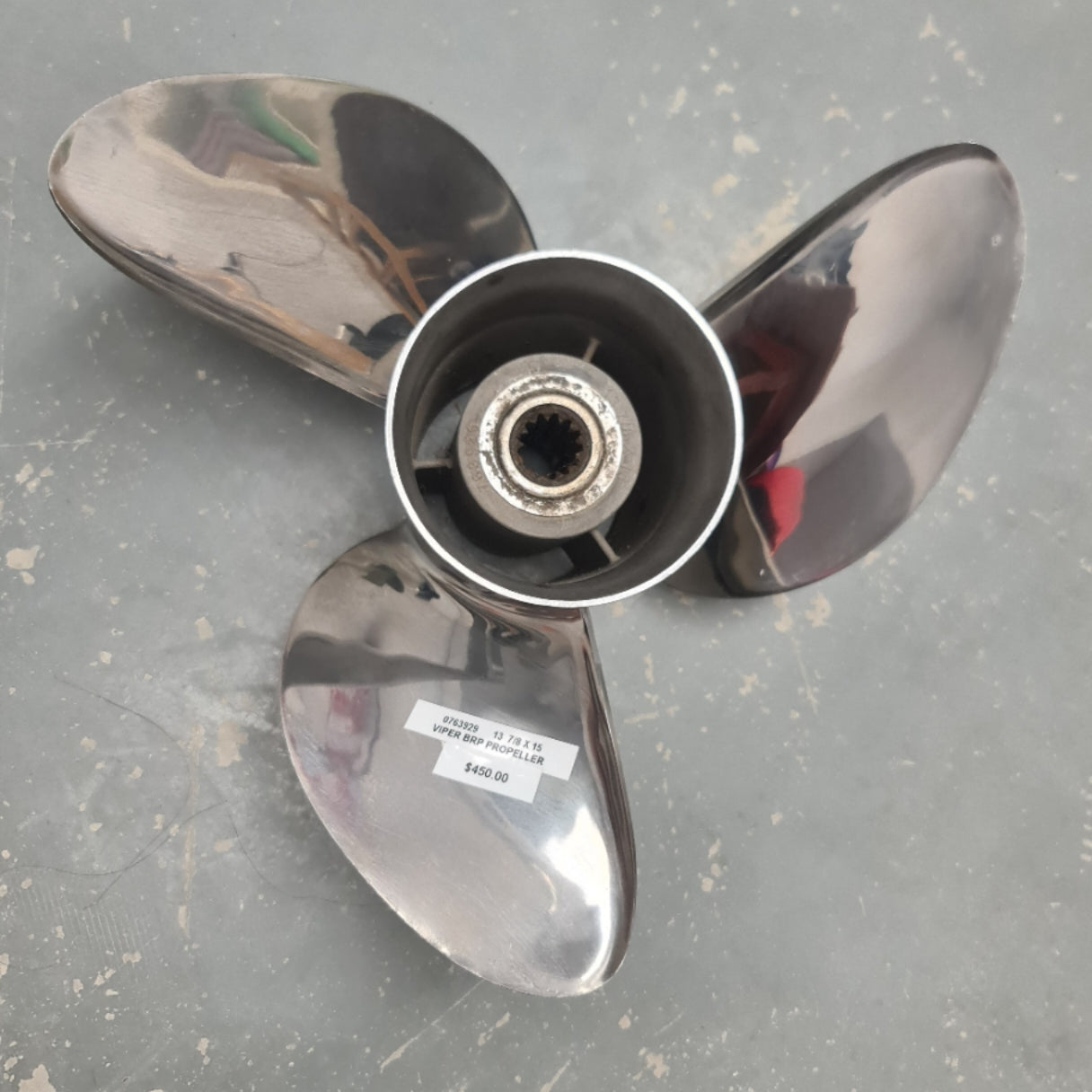 0763929 Evinrude/Johnson Viper 13 7/8 x 15 Stainless Steel Propeller – 13 Spline | Genuine Used Part