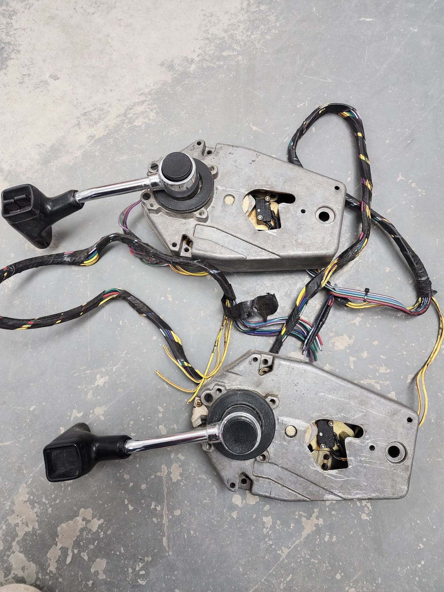 88688A23 Mercruiser Twin Control Unit | Genuine Used Part