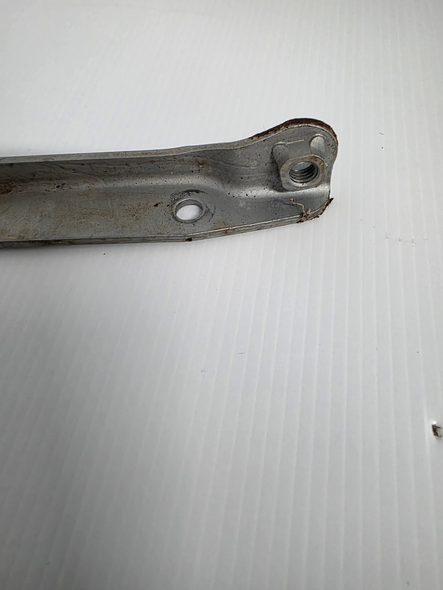 40154-ZVL-000 Honda Under Case Bracket | Genuine Used Part