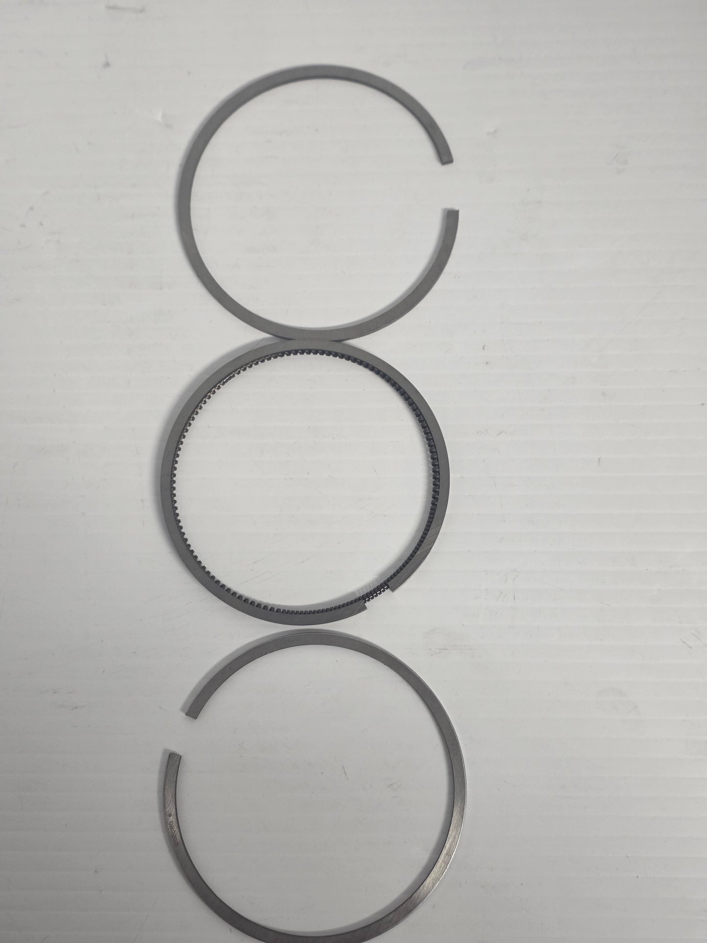 875725, Piston Ring Kit | Genuine Volvo Penta Part
