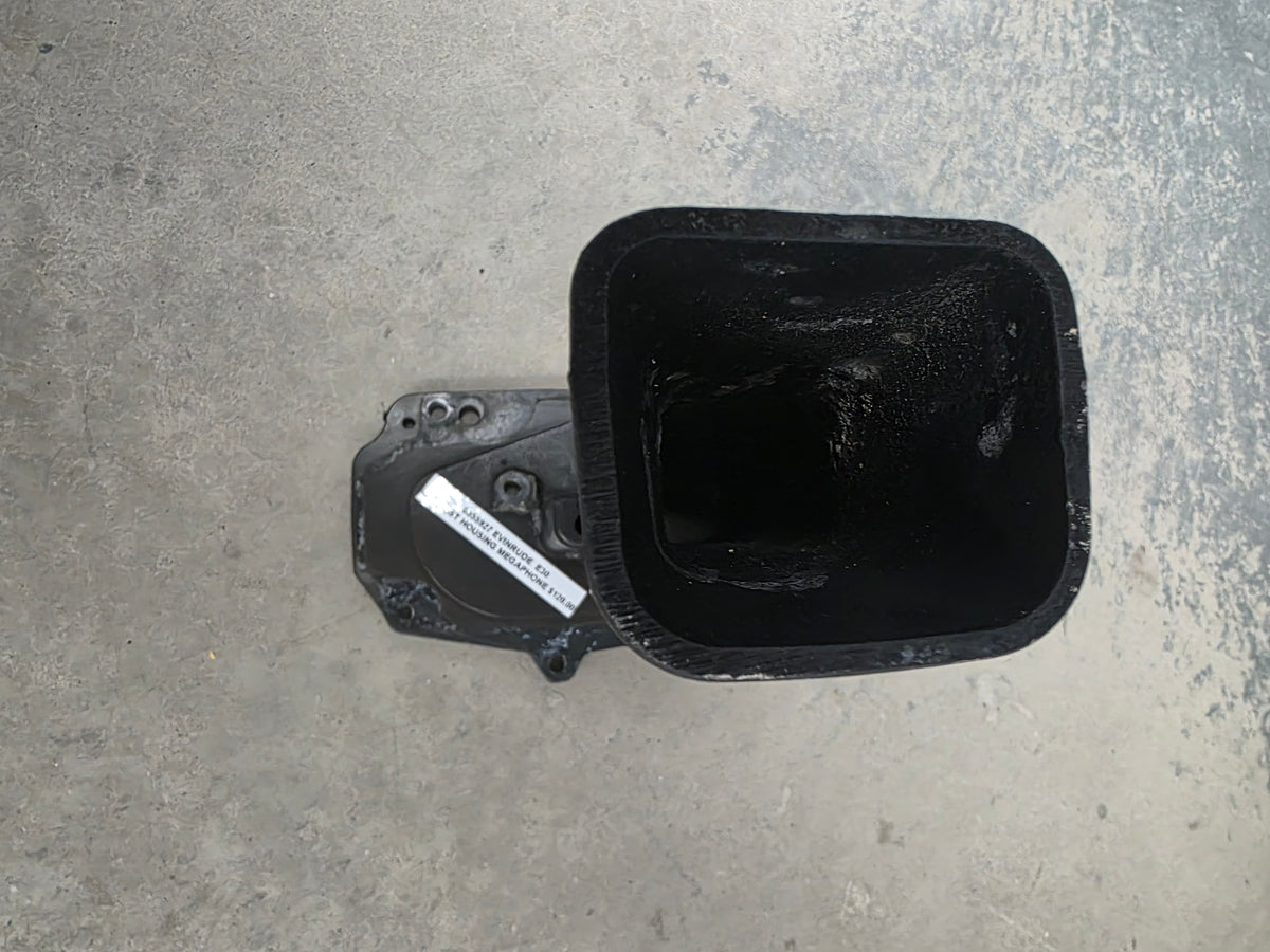 0355927 Evinrude E30 Exhaust Housing Megaphone | Genuine Used Part - photo 3 of 4
