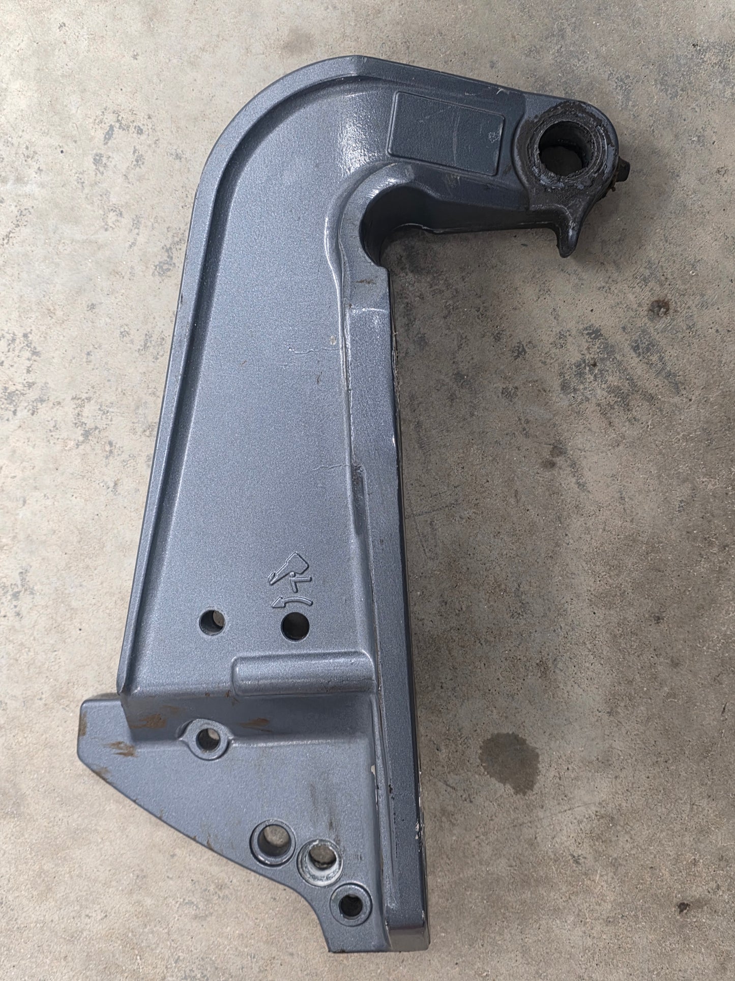 6G5-43112-02-EK Yamaha Engine Clamp Bracket (STB) | Genuine Used Part