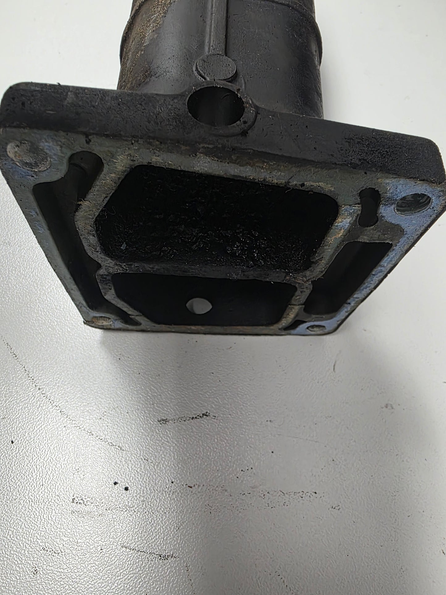 64D-41132-00-CA 64D-41132-00-5B Yamaha Z200 Exhaust Manifold | Genuine Used Part