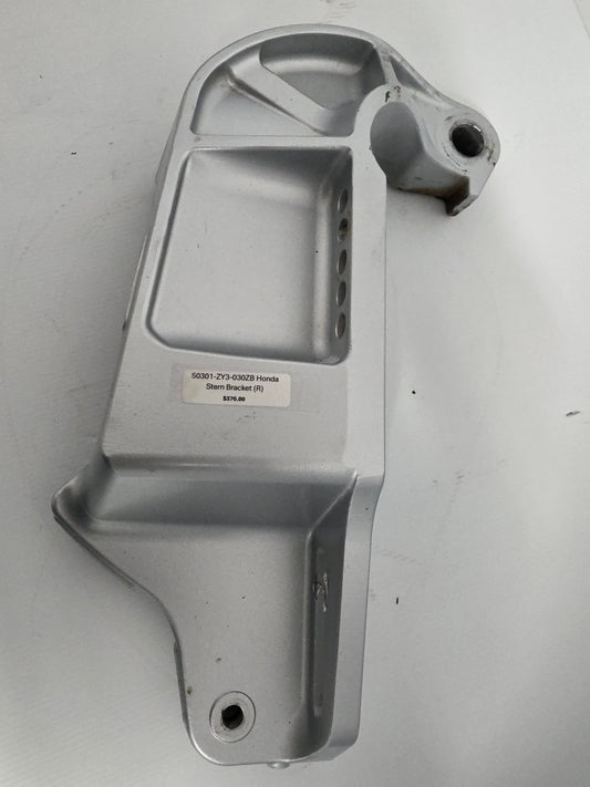 50301-ZY3-030ZB Honda Stern Bracket (R) | Genuine Used Part