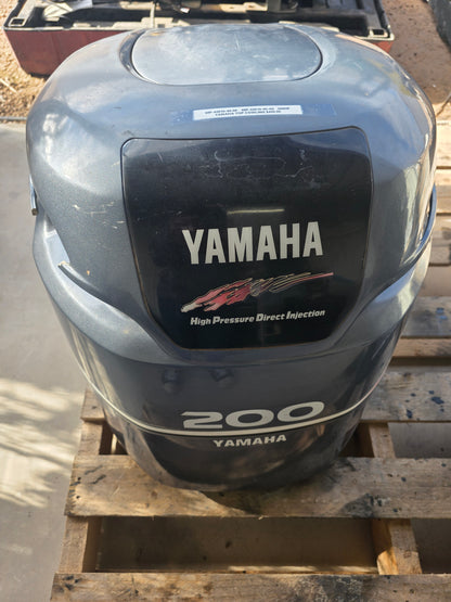 68F-42610-40-00 68F-42610-40-4D Yamaha Top Cowling 200HP | Genuine Used Part