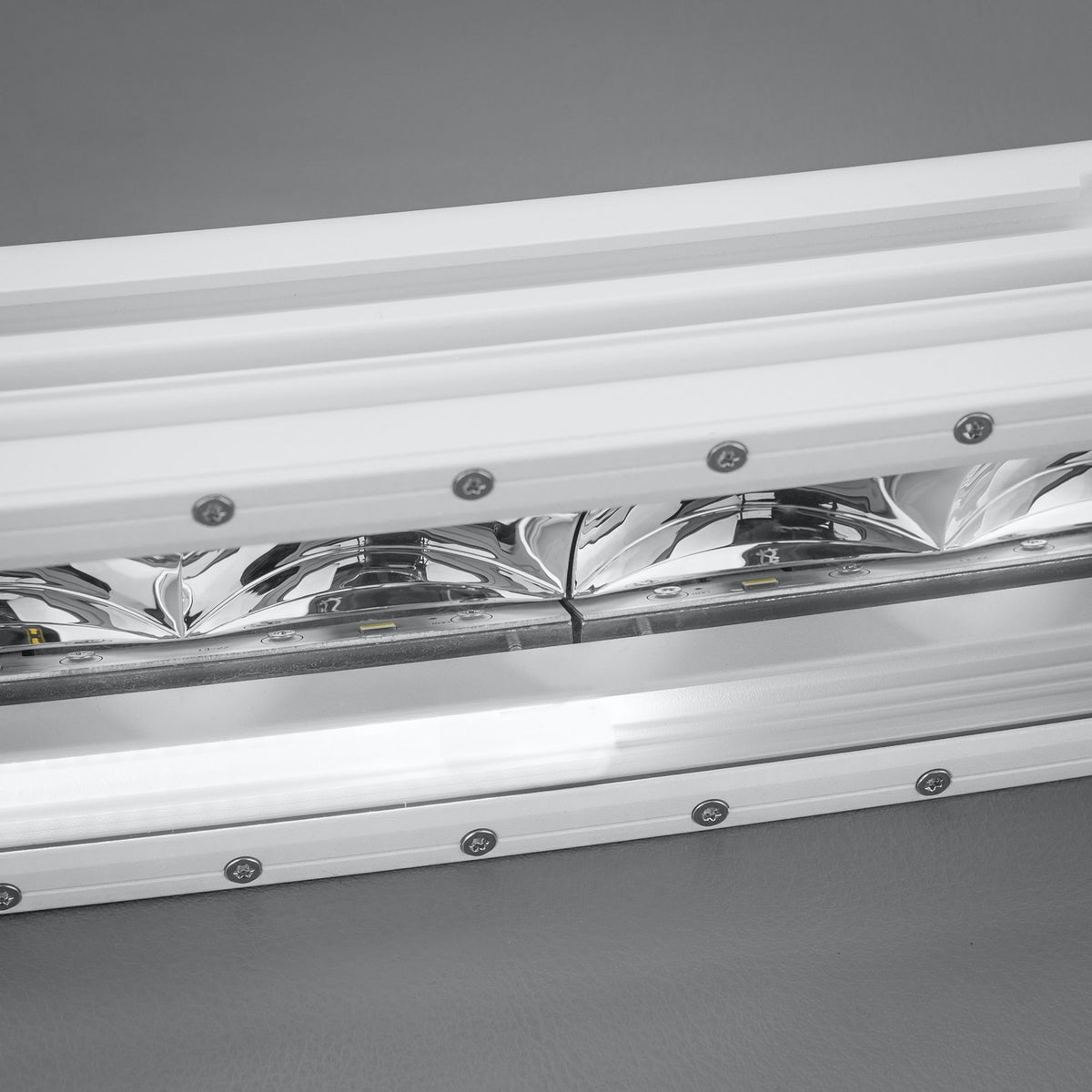ST2K Curved 31 Inch 12 LED Light Bar. Marine White | Genuine STEDI Product