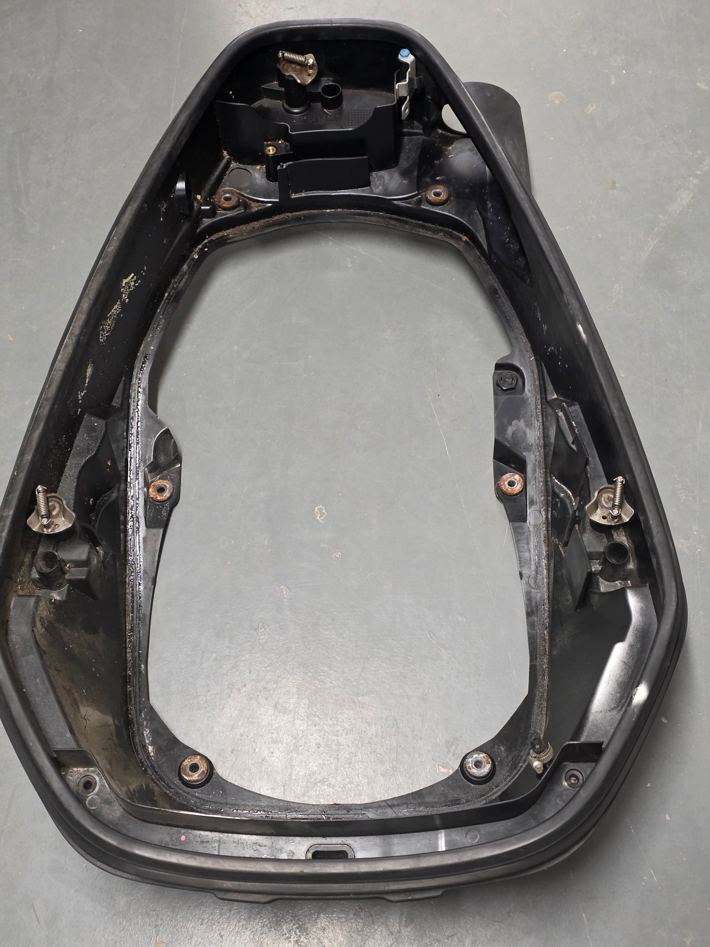 40100-ZVL-020 Honda Under Engine Case Assy | Genuine Used Part