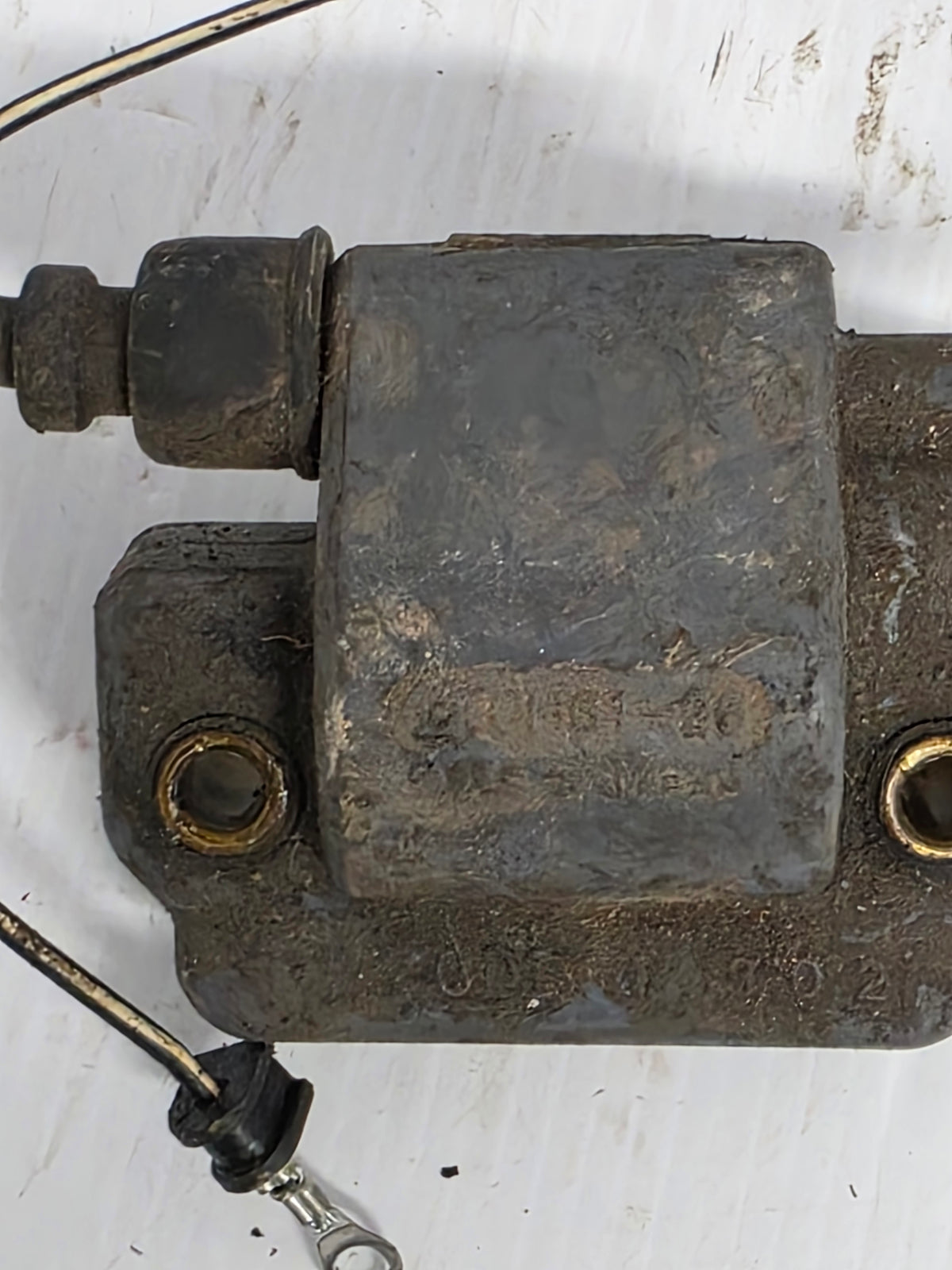 6E5-85570-11-00 CM61-26 Yamaha Coil | Genuine Used Part - photo 6 of 8