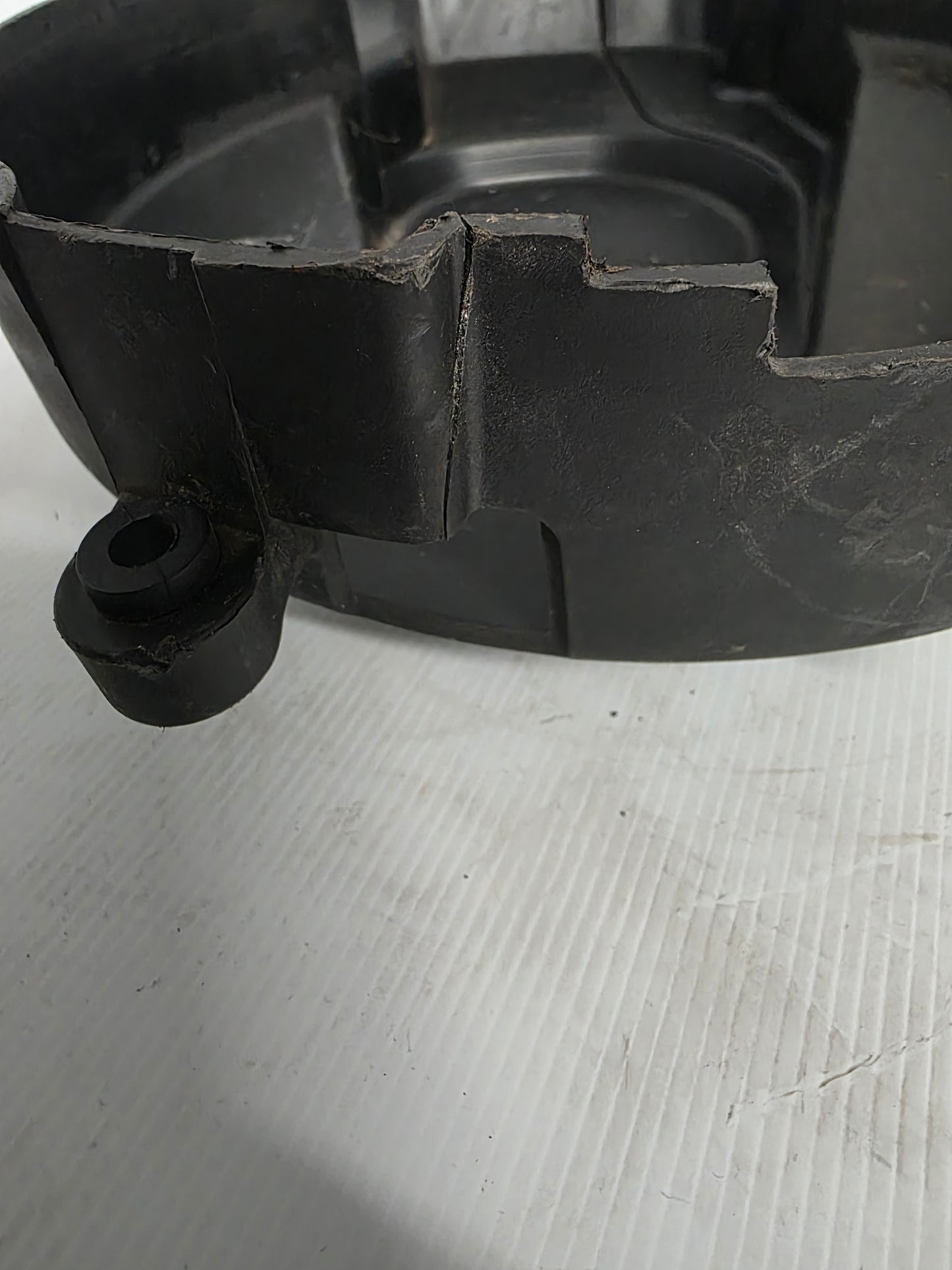 68F-81337-10-00 Yamaha Flywheel Cover | Genuine Used Part