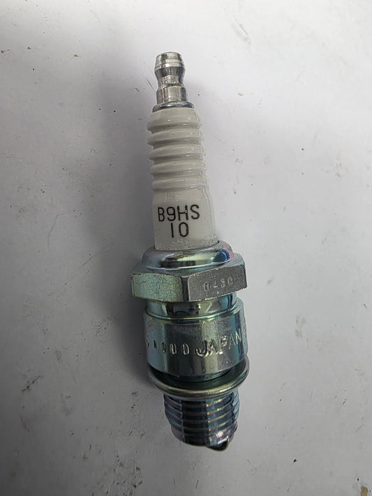 B9HS-10 NGK Spark Plug