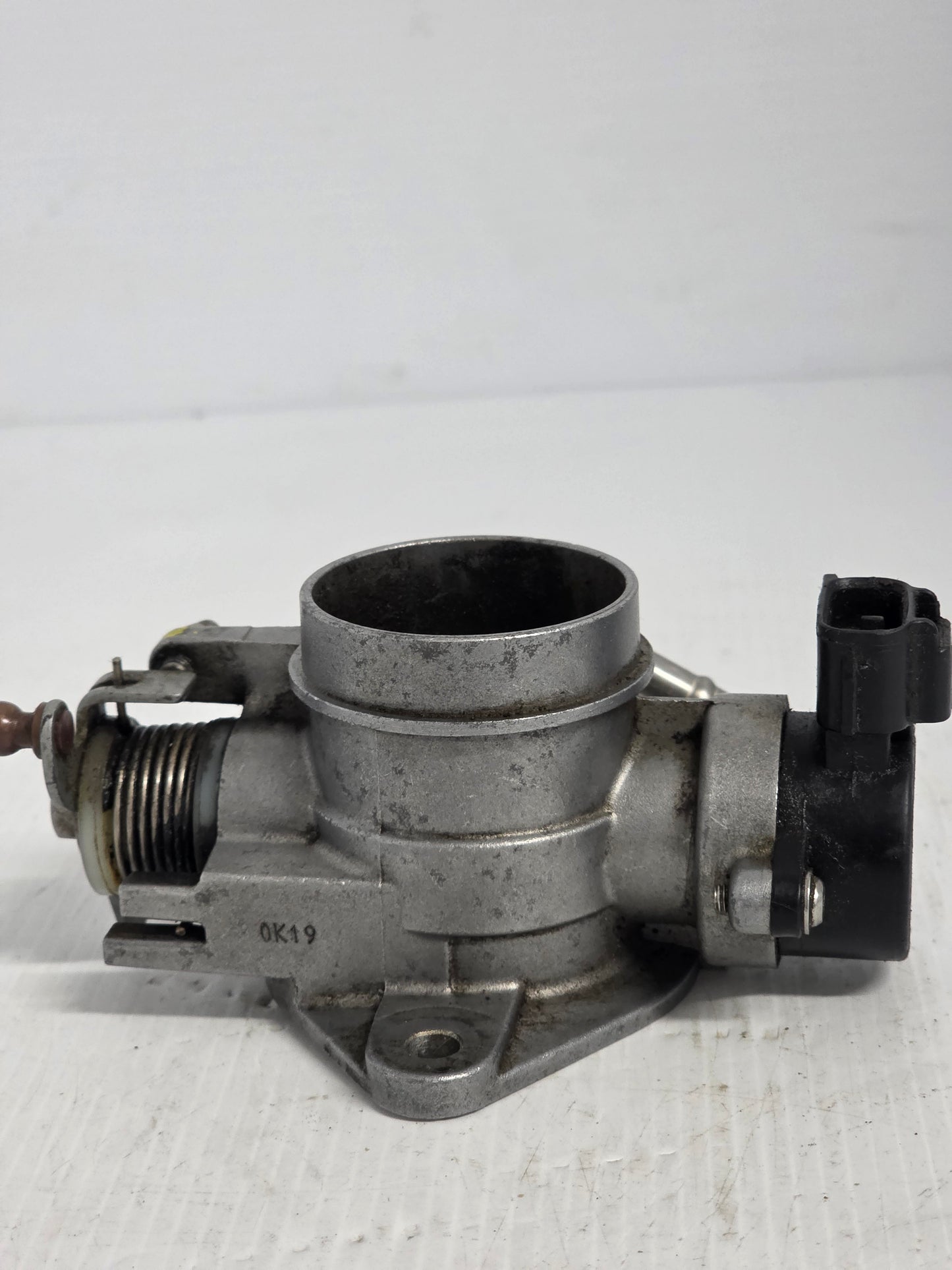 6C5-13750-00 Yamaha Throttle Body | Genuine Used Part
