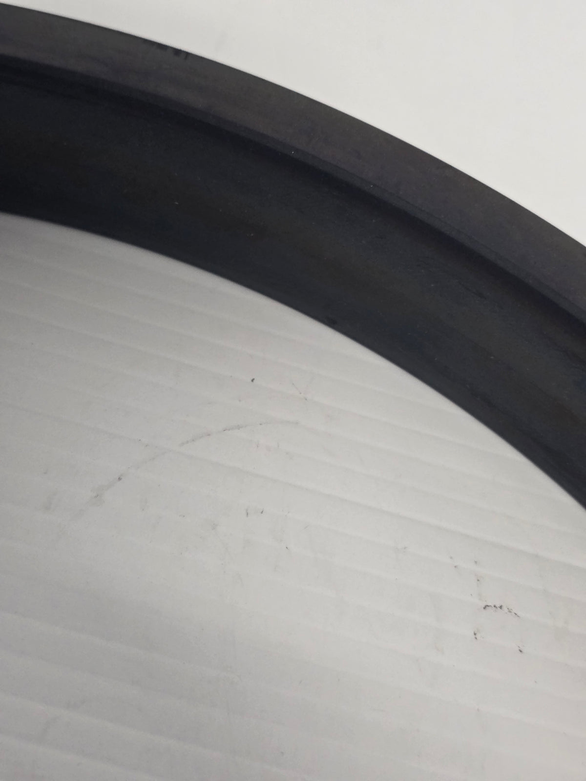 R2005 Mackay 3060 Dunbier SUPA-ROLLA Rubber Strip Black 1m | Marine Trailer Part - photo 3 of 5