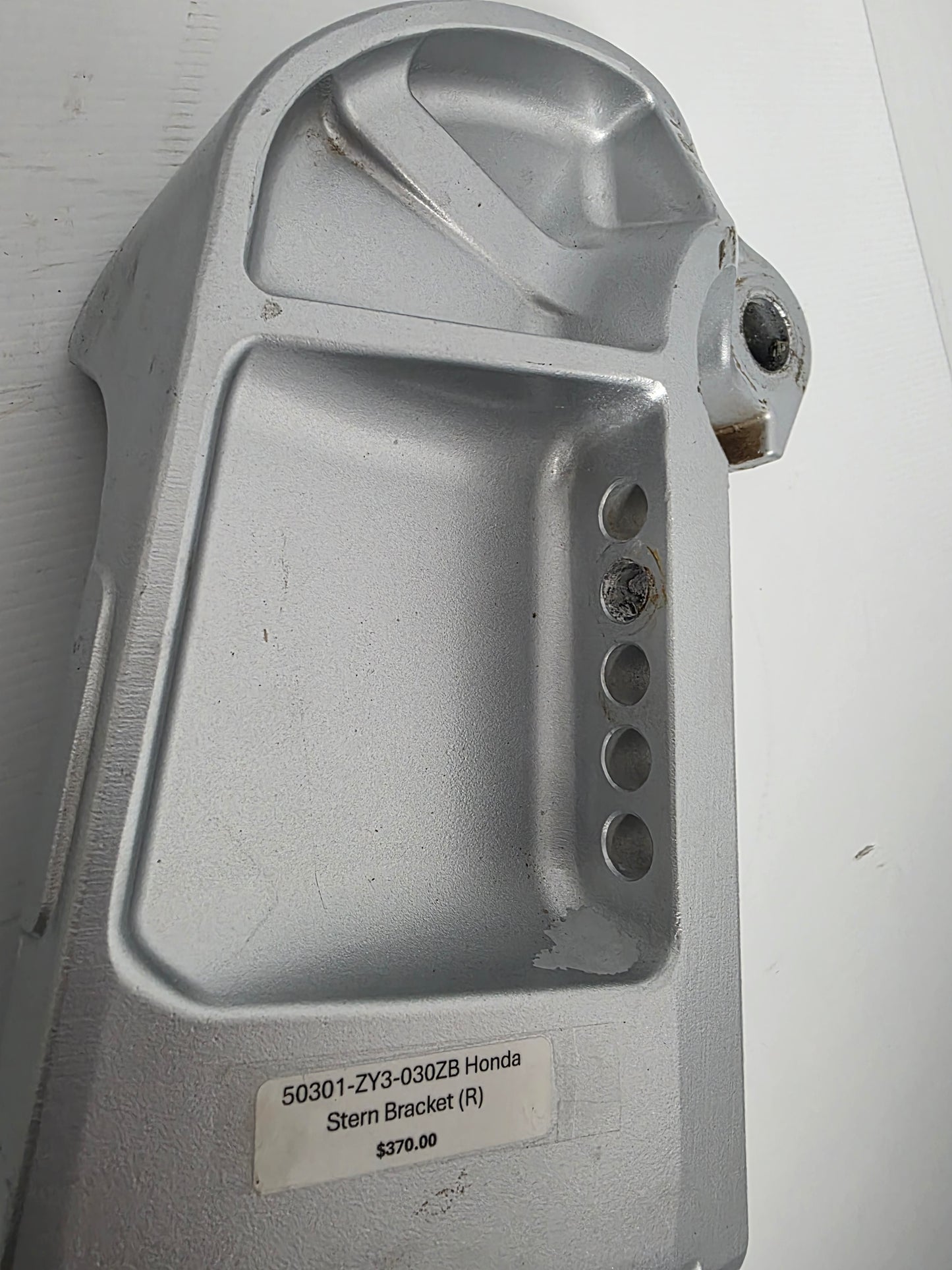 50301-ZY3-030ZB Honda Stern Bracket (R) | Genuine Used Part