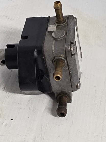 8M0118177 Mercury/Yamaha Fuel Pump | Genuine Used Part