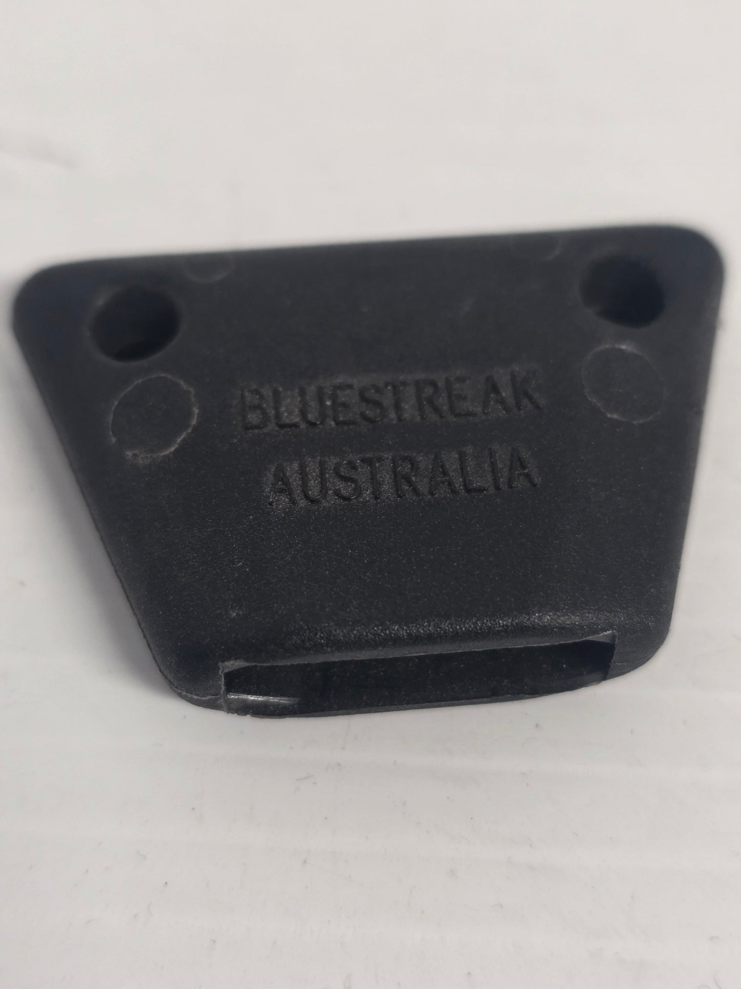 T0R1 Batten End Cap Outer Triangle 20mm