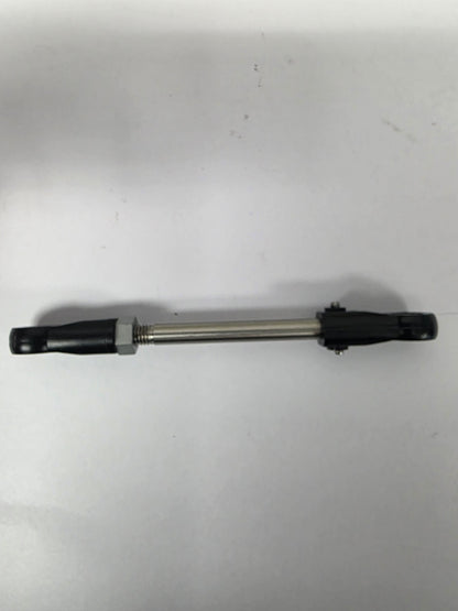 13510-88L00 19131-95502 Suzuki Throttle Rod | Genuine Used Part