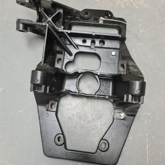 8M0138839 Plate Transom Assembly | Genuine Used Part