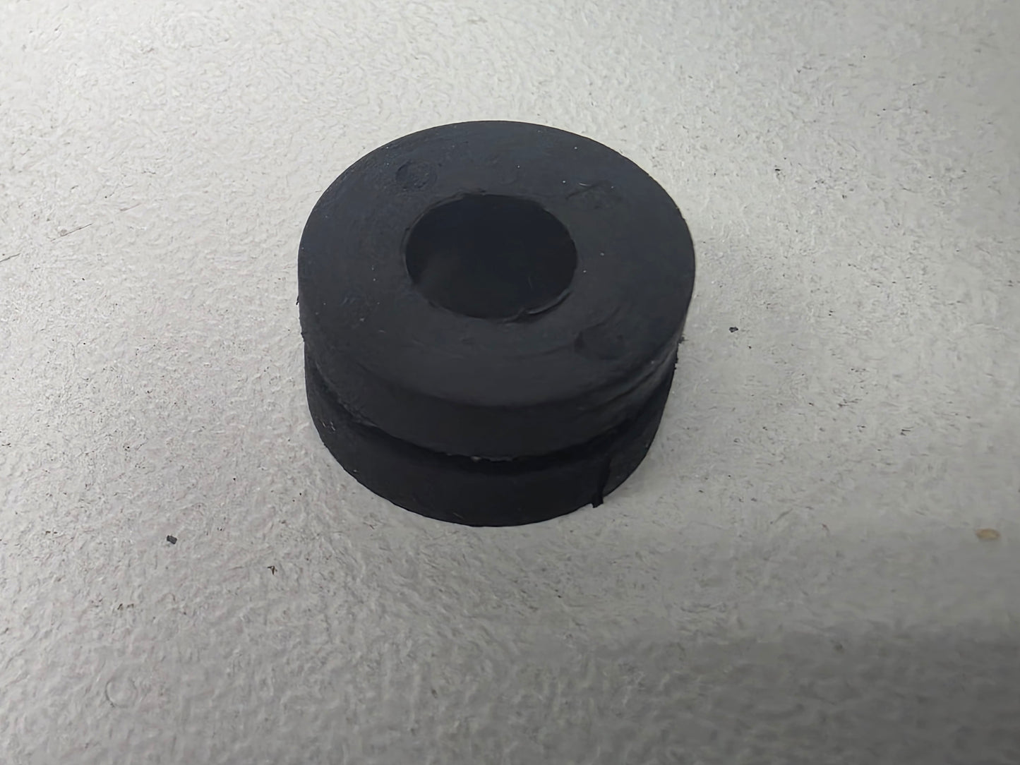 09320-08501 Suzuki Marine Cushion | Genuine OEM Outboard Part