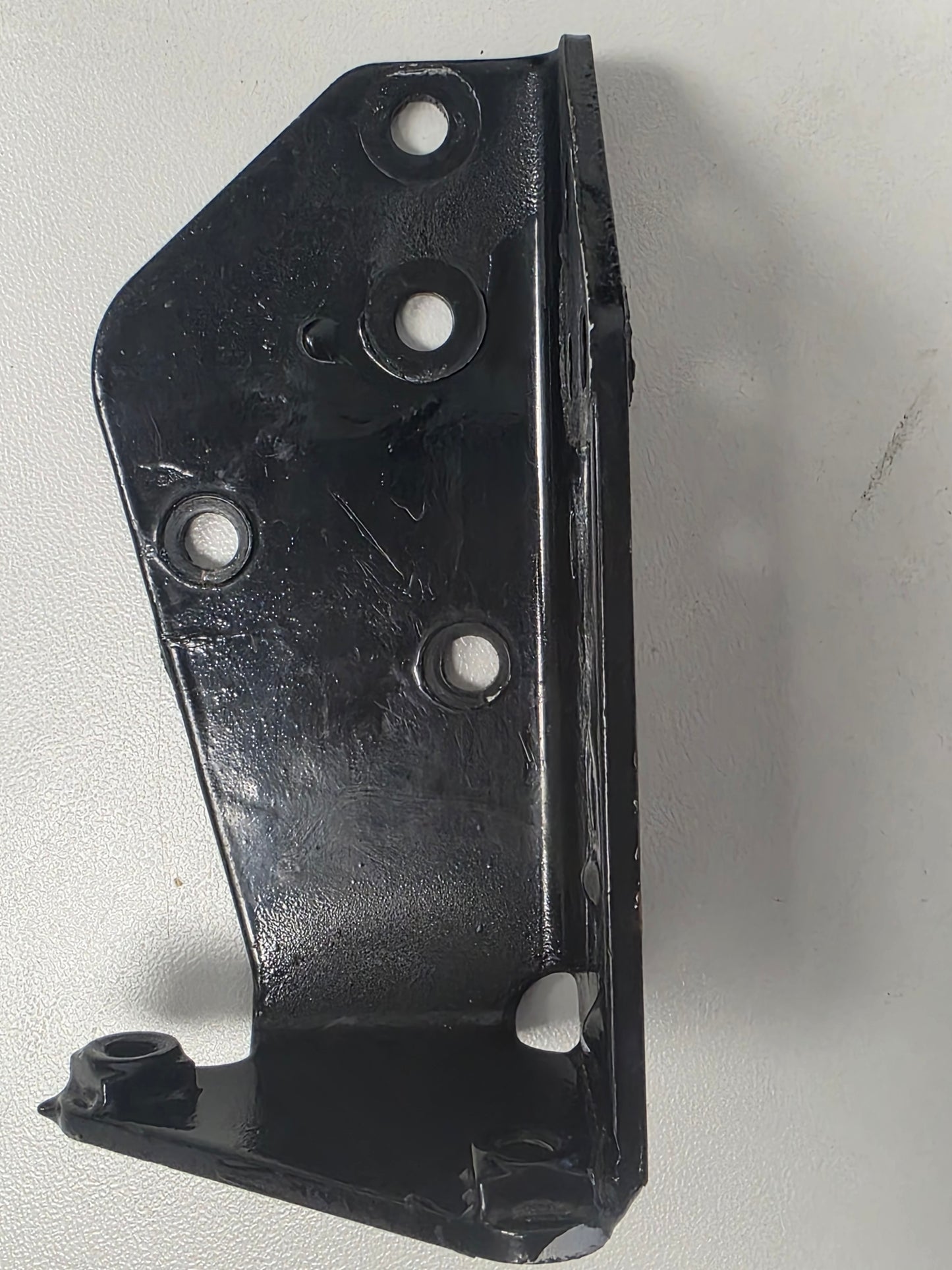 882559 Mercruiser Intake Pipe Bracket | Genuine Used Part
