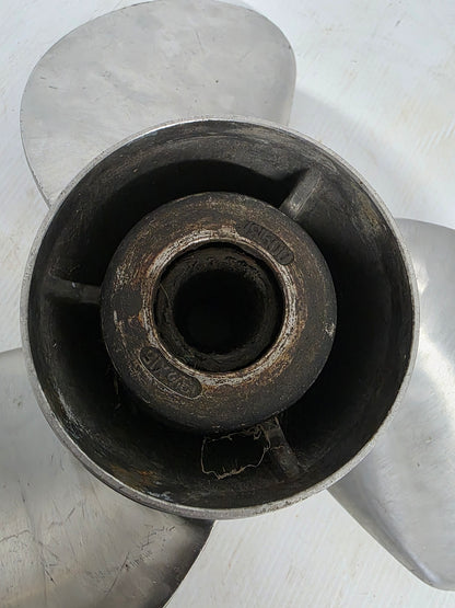 6E5-45947-00-EL 6E5-45947-00-00 Yamaha K Series 13 1/2 x 15 Aluminium Propeller – RH 15 Spline | Genuine Used Part