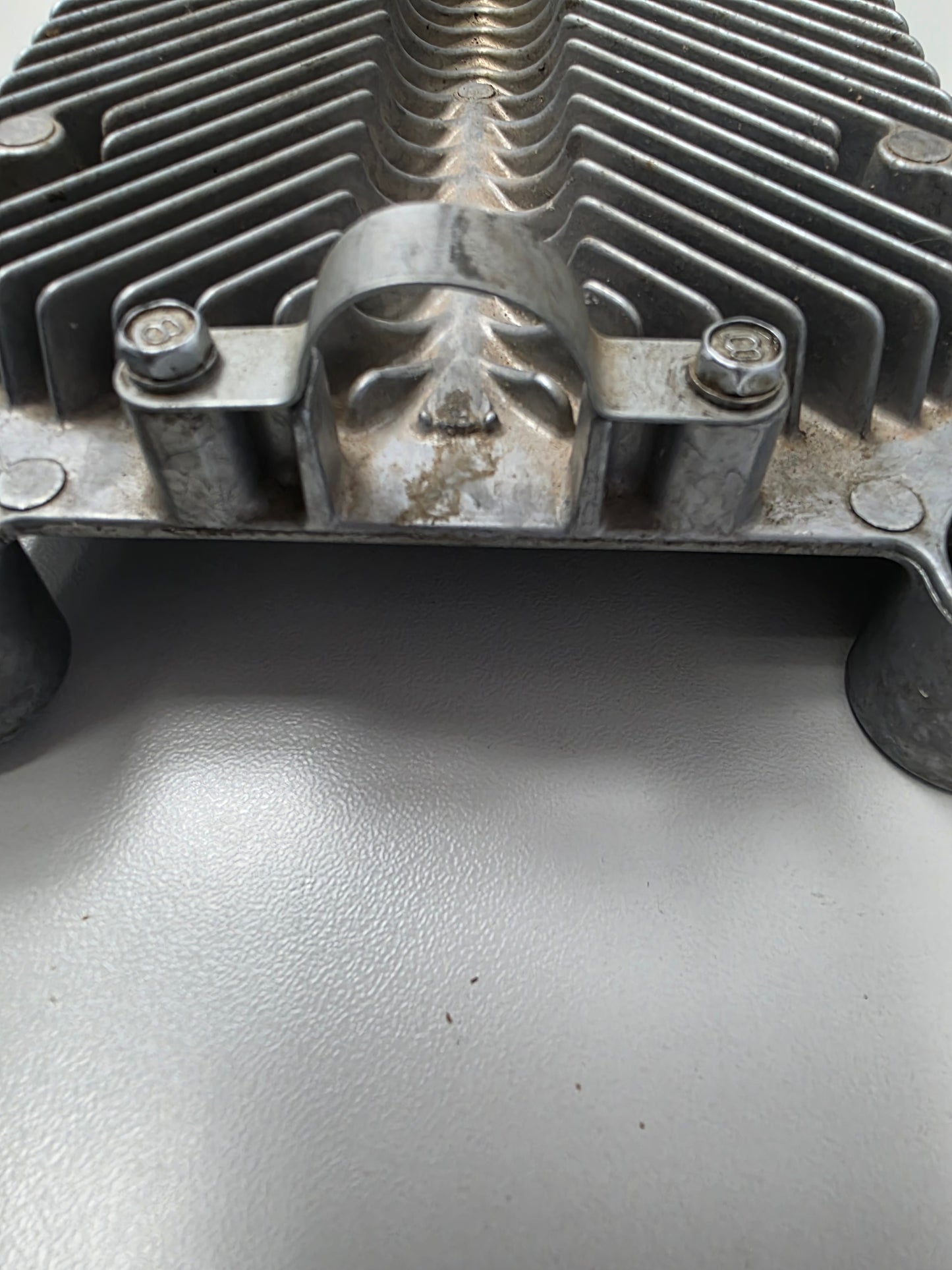 68F-85142-00-94 Yamaha Z200 Reflector Bracket | Genuine Used Part
