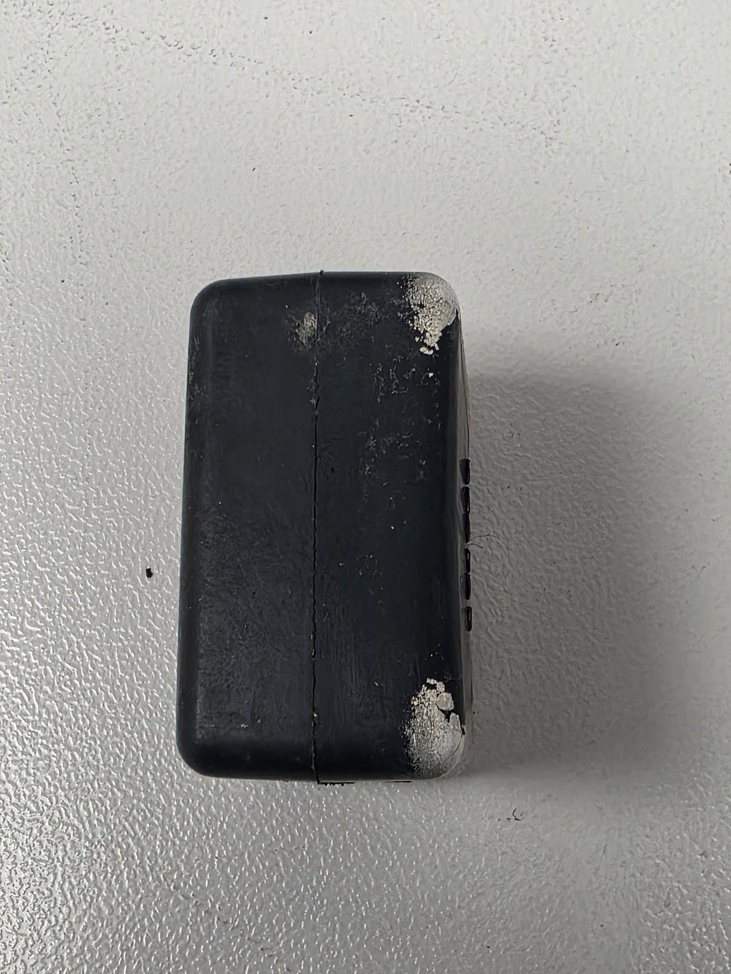 0352787 Evinrude E30 Lower Front Mount | Genuine Used Part