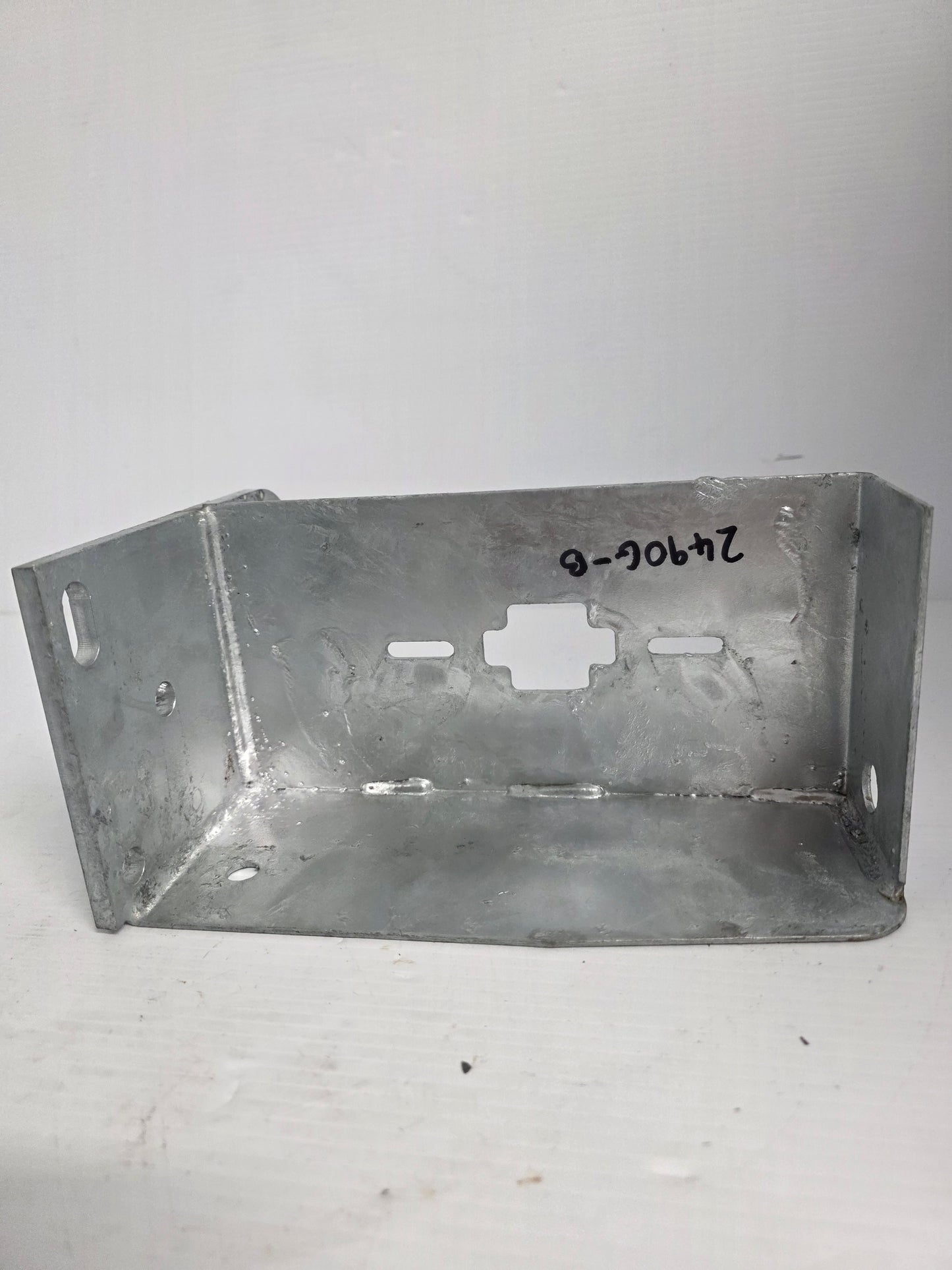 2490G-B Lamp and Tie Down Bracket Galvanised, Bolt-on (Suits Right Hand)