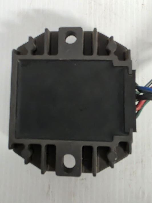 64J-81960-00 Yamaha Regulator Rectifier | Genuine Used Part - photo 2 of 7