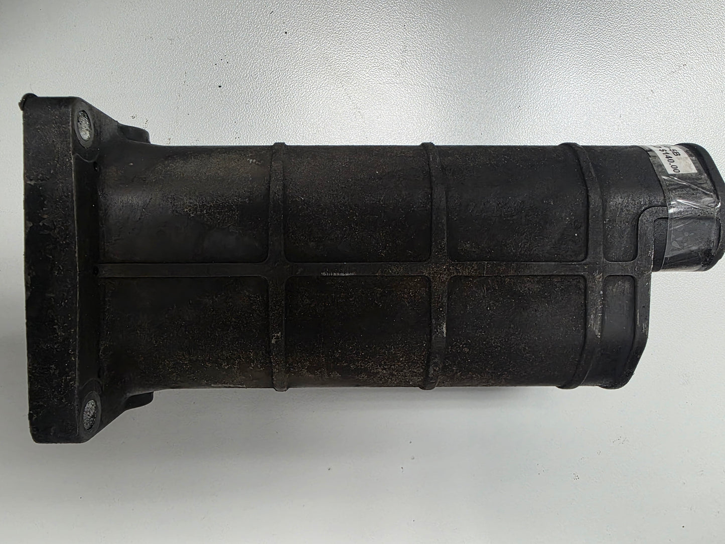 64D-41132-00-CA 64D-41132-00-5B Yamaha Z200 Exhaust Manifold | Genuine Used Part