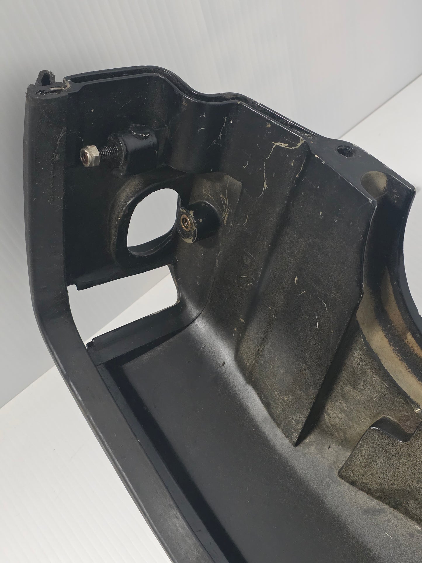 821874A1 8M0113919 Mercury Port Lower Cowling | Genuine Used Part