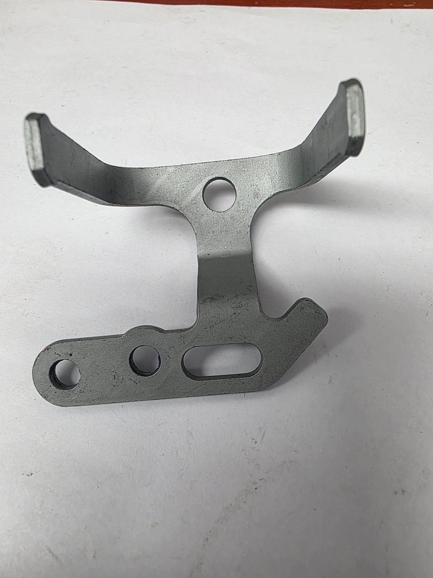 15421-88L00 Suzuki Fuel Filter Bracket | Genuine Used Part