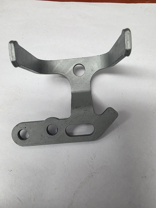 15421-88L00 Suzuki Fuel Filter Bracket | Genuine Used Part