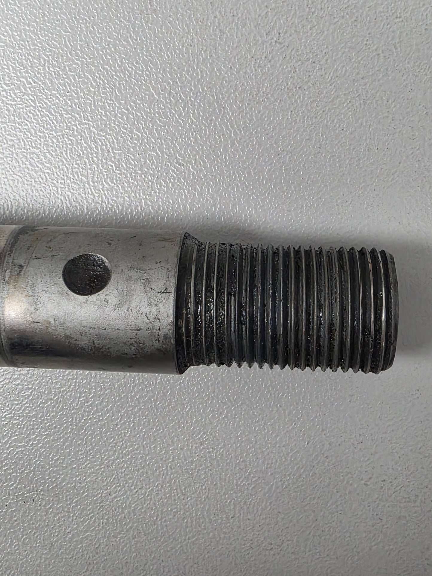 64E-43131-01-00 Yamaha Z200 Clamp Bracket Bolt | Genuine Used Part