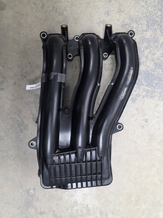 13110-88L00 Suzuki DF60A Air Intake Manifold | Genuine Used Part